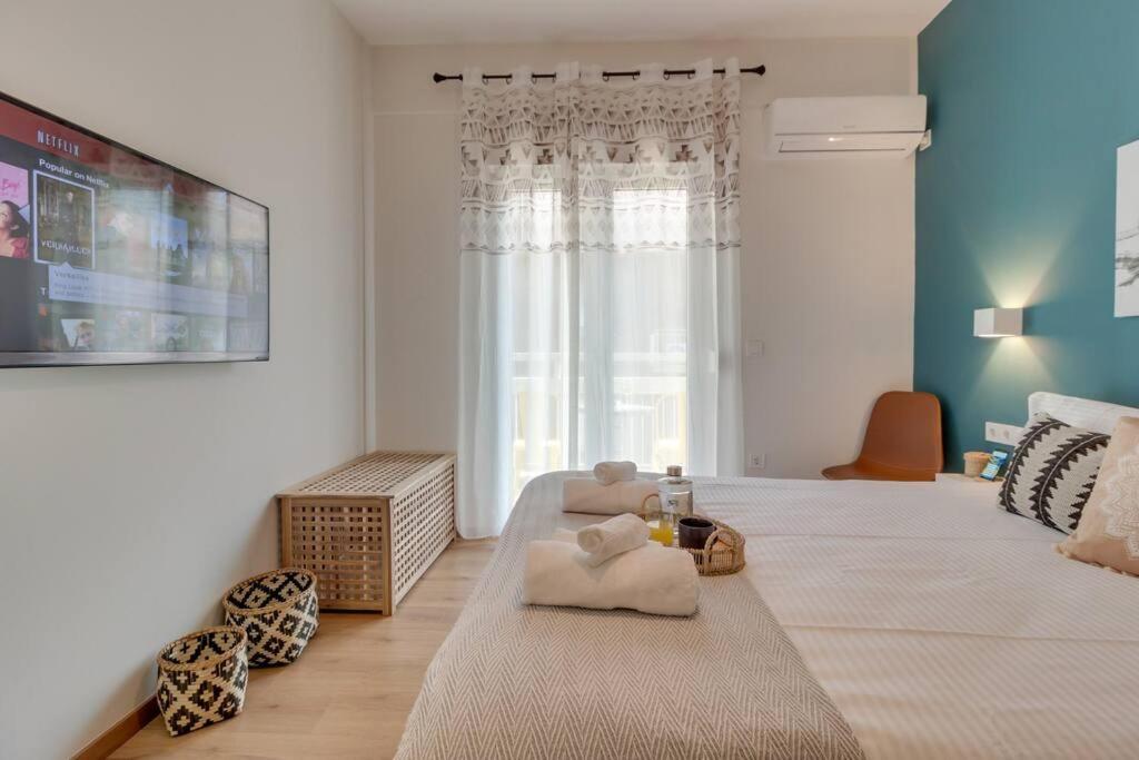 Deluxe Urban 2Br Apt By Nat. Archaelogical Museum Афины Экстерьер фото